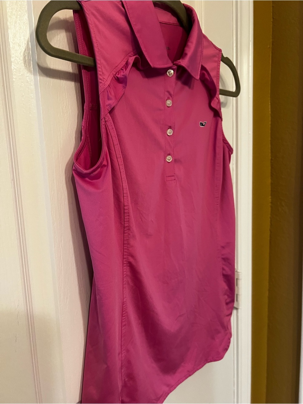 Vineyard Vines Women's Sleeveless Hot Pink Performance Ruffle Golf Polo, Size XS - Picture 2 of 11